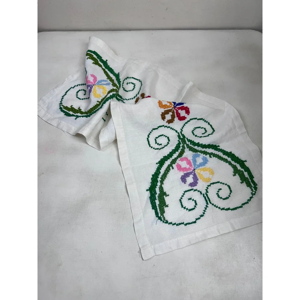 Vintage Embroidered Floral Linen Table Runner Colorful Cross Stitch 36